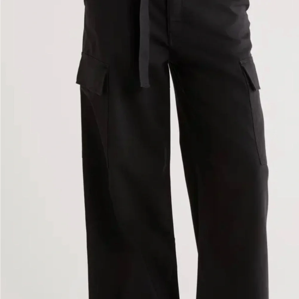 DL1961 ZOIE Wide Leg Black Women's Cargo Pants - Picture 2 of 9